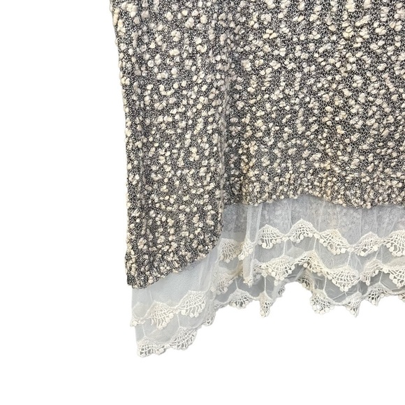 ANTHROPOLOGIE‎ Rye Oversized
Popcorn Sweater with Lace Trim Top size XL - Picture 3 of 6